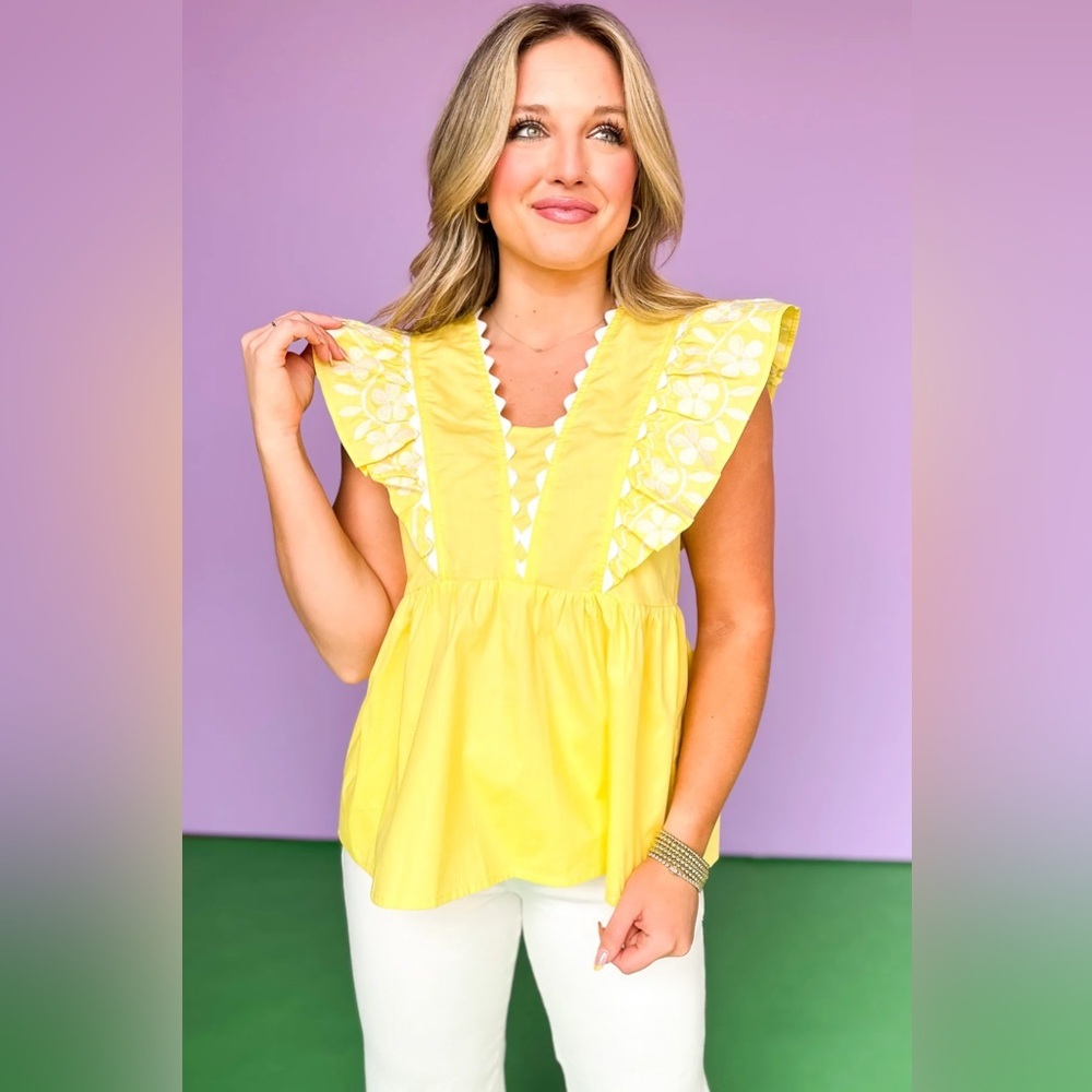 🆕 Jodifl Embroidered Blouse Size Large